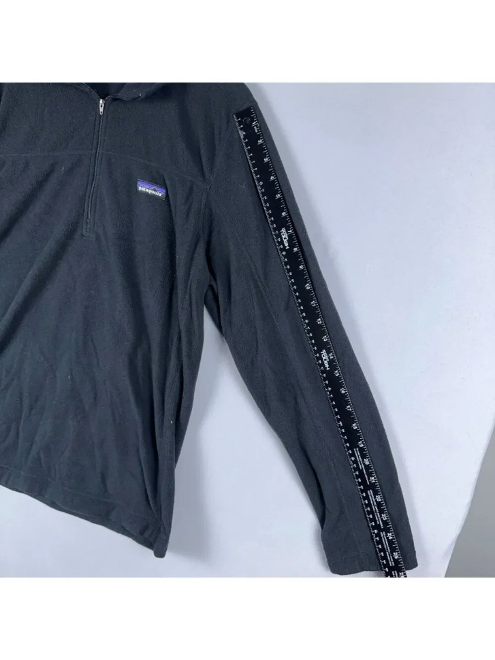 Patagonia Black Pullover Jacket Size Large Quarter-Zip Fleece Accenture Logo